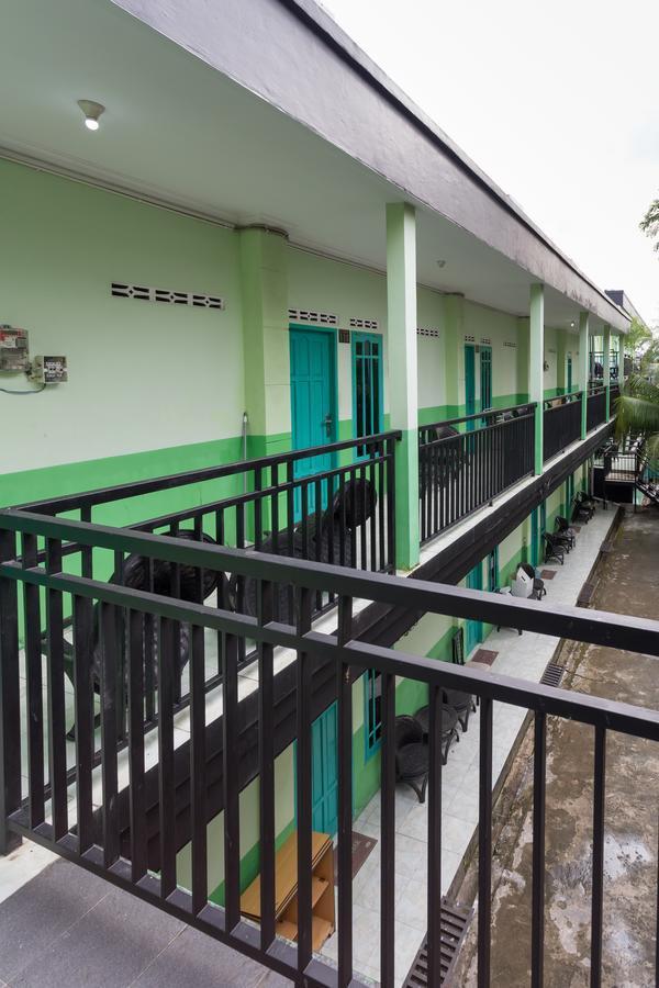 Super Oyo 754 Nur Aziziah Guest House Syariah Μπαλικπαπάν Εξωτερικό φωτογραφία